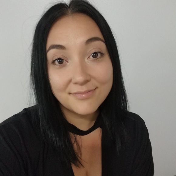 Meet your Posher, Tina - Picture 1 of 1